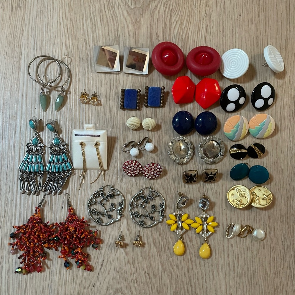 25 Pair Earring Bundle